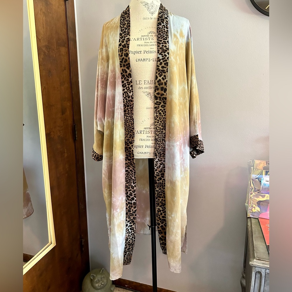 Tie Dye & Leopard Print Kimono by Amaryllis x Ashlee Nichols - Picture 3 of 10